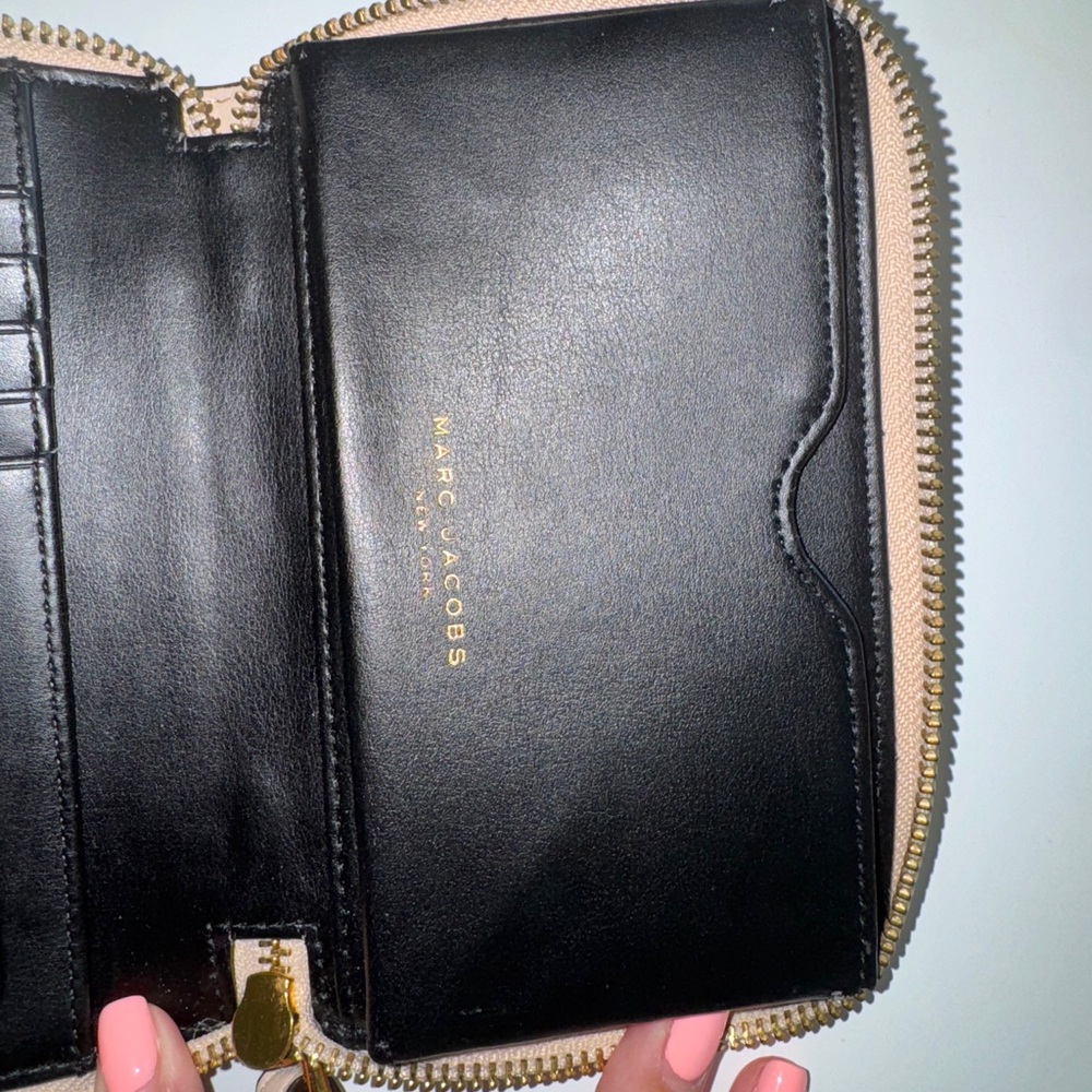 Marc Jacobs Taupe Wristlet Wallet - Picture 6 of 10